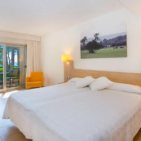 Iberostar Waves Pinos Park Hotel