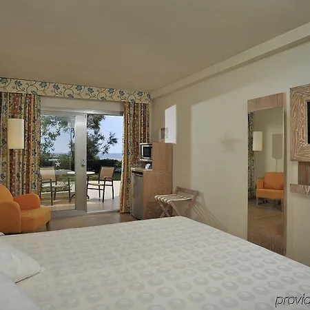 Iberostar Waves Pinos Park Hotel 4*