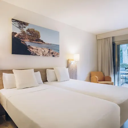 Iberostar Waves Pinos Park 4*