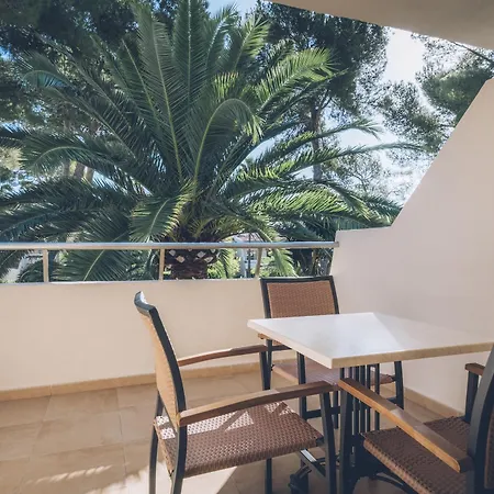 Iberostar Waves Pinos Park 4* Font de sa Cala